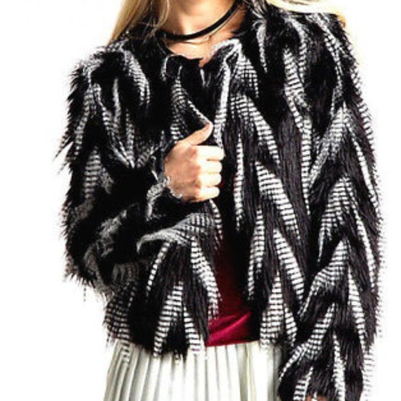 Soft FuZZy FauX FUR Short Dress COAT VEGAN FANcy M - Picture 4 of 5